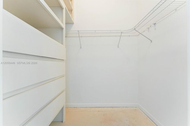 3732 NE 166th St 115, North Miami Beach, FL 33160
