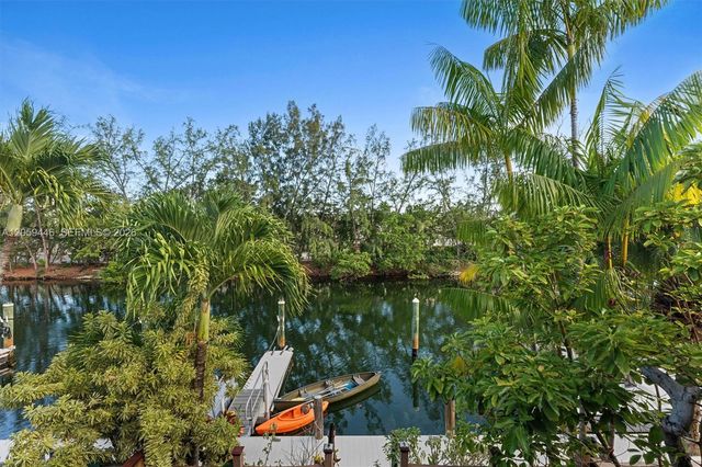 3732 NE 166th St 115, North Miami Beach, FL 33160