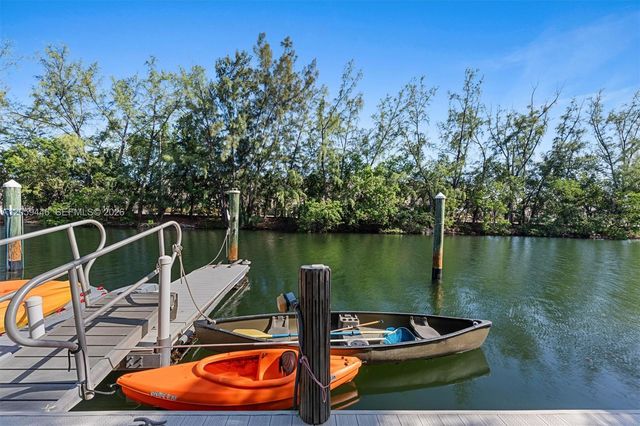 3732 NE 166th St 115, North Miami Beach, FL 33160