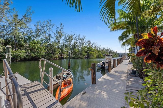 3732 NE 166th St 115, North Miami Beach, FL 33160