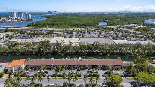 3732 NE 166th St 115, North Miami Beach, FL 33160