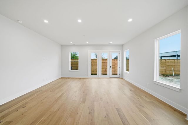 328 Janisch C, Houston, TX 77018