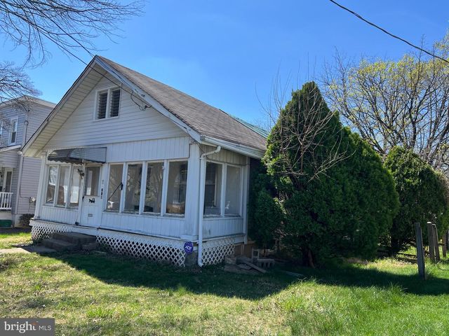 218 E MONUMENT AVE, Hatboro, PA 19040