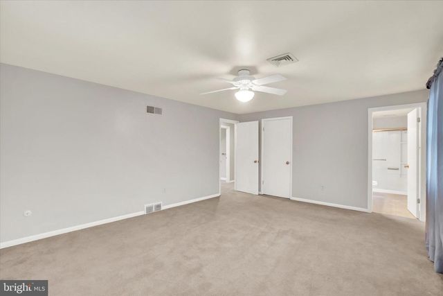 2172 SOUTHBROOK DR, York, PA 17403