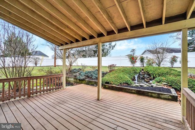 2172 SOUTHBROOK DR, York, PA 17403