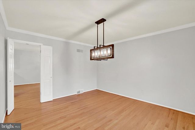 2172 SOUTHBROOK DR, York, PA 17403