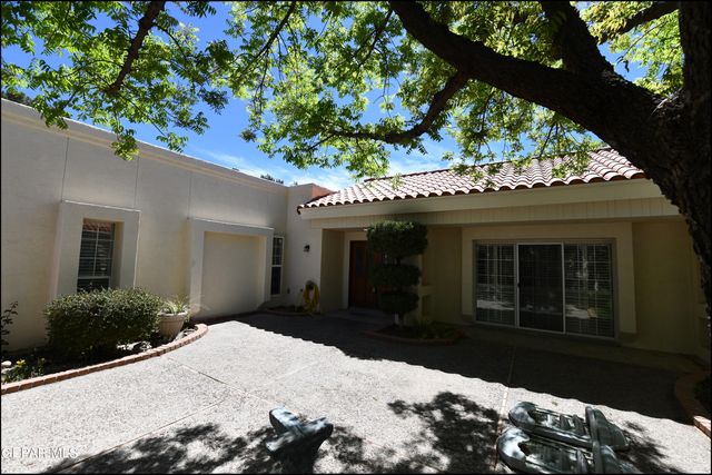 1004 LOS JARDINES Circle, El Paso, TX 79912