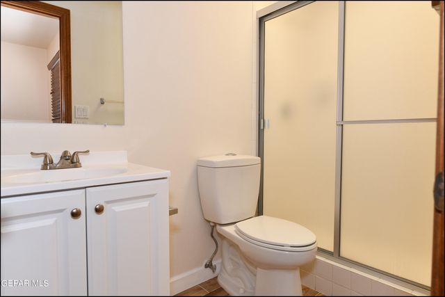1004 LOS JARDINES Circle, El Paso, TX 79912