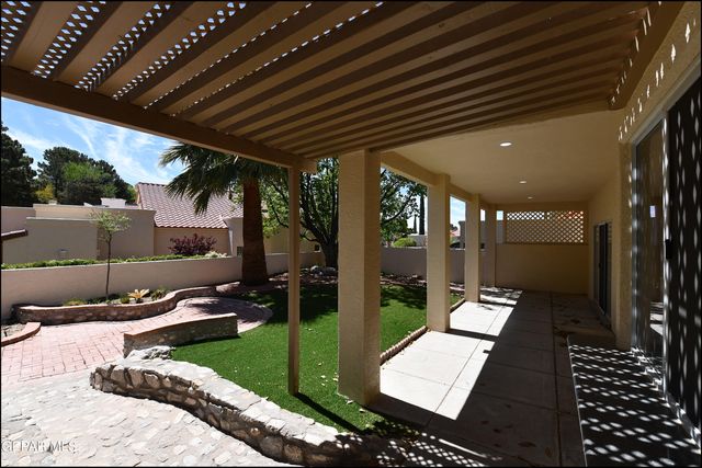 1004 LOS JARDINES Circle, El Paso, TX 79912