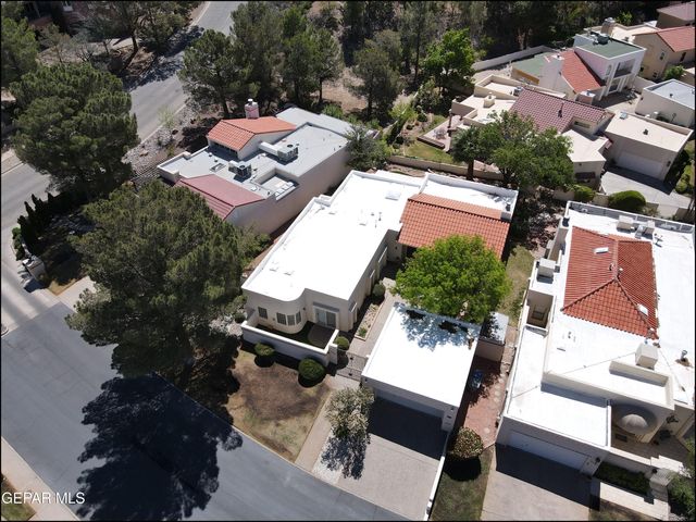 1004 LOS JARDINES Circle, El Paso, TX 79912