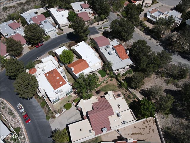 1004 LOS JARDINES Circle, El Paso, TX 79912