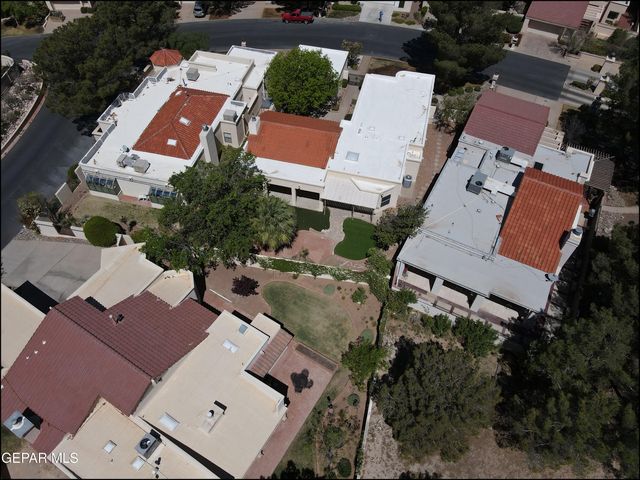1004 LOS JARDINES Circle, El Paso, TX 79912