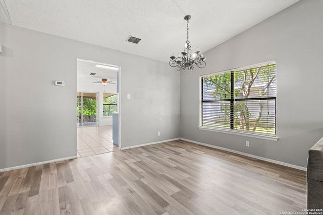 5454 Vista Court, San Antonio, TX 78247