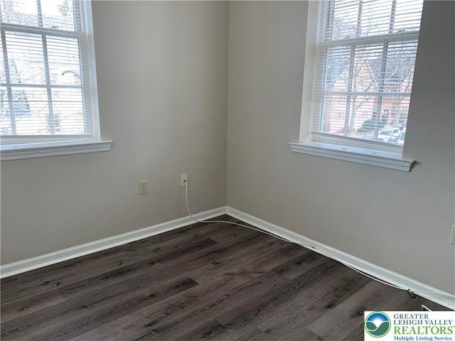 79 West Market Street Apartment T, Bethlehem City, PA 18018