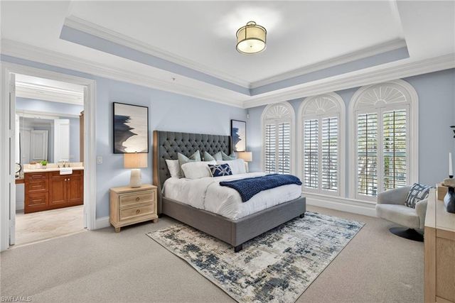 625 5th AVE S PH-302, Naples, FL 34102