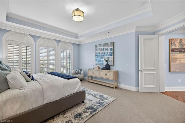 625 5th AVE S PH-302, Naples, FL 34102