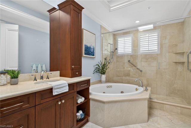 625 5th AVE S PH-302, Naples, FL 34102