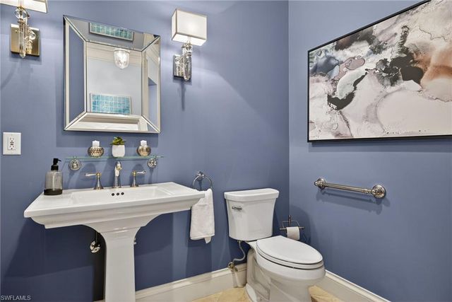 625 5th AVE S PH-302, Naples, FL 34102