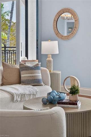 625 5th AVE S PH-302, Naples, FL 34102