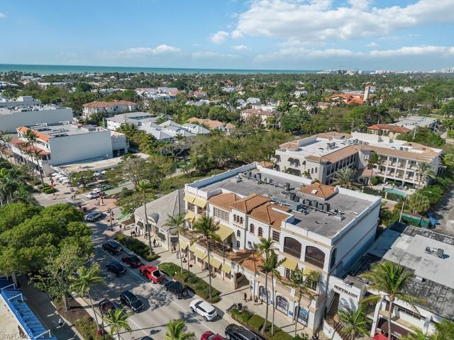 625 5th AVE S PH-302, Naples, FL 34102