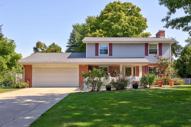5 Mary Lane Court, Frankenmuth, MI 48734