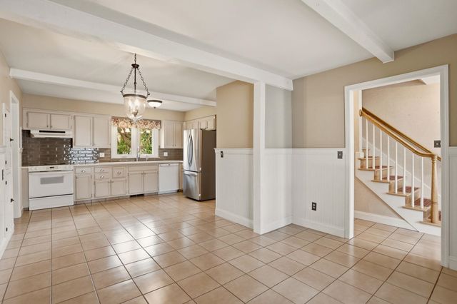 5 Mary Lane Court, Frankenmuth, MI 48734