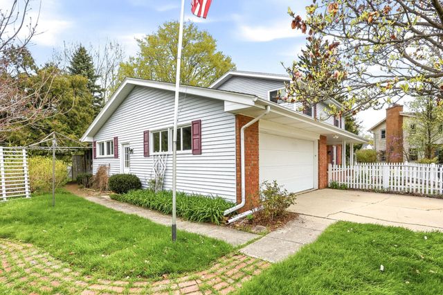 5 Mary Lane Court, Frankenmuth, MI 48734