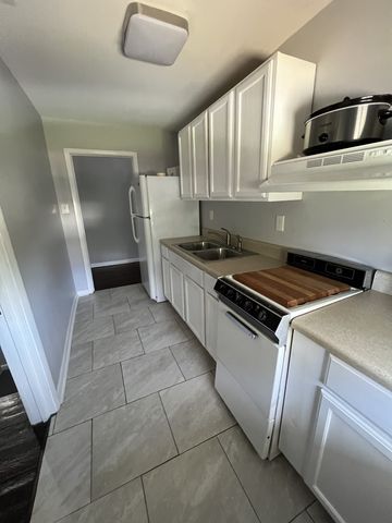 201 Pleasant St, Mount Pleasant, TN 38474