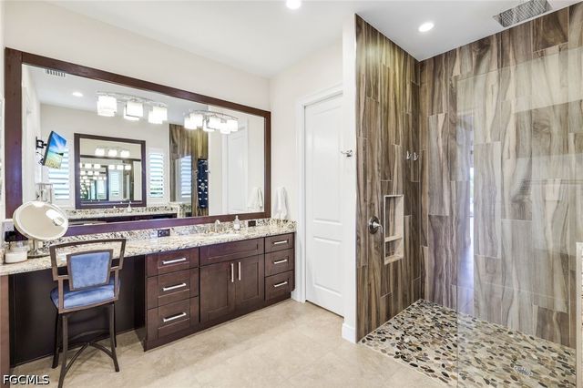 128 NW 39th AVE, Cape Coral, FL 33993
