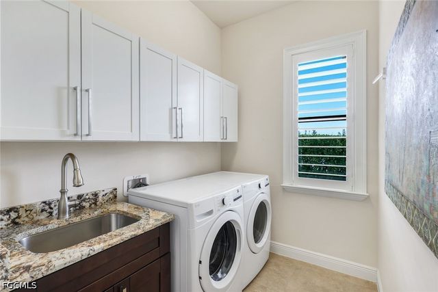 128 NW 39th AVE, Cape Coral, FL 33993
