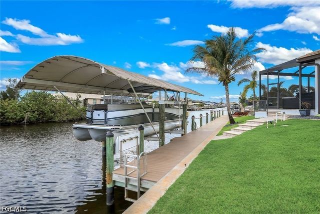 128 NW 39th AVE, Cape Coral, FL 33993