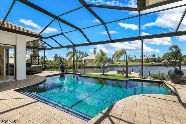 128 NW 39th AVE, Cape Coral, FL 33993