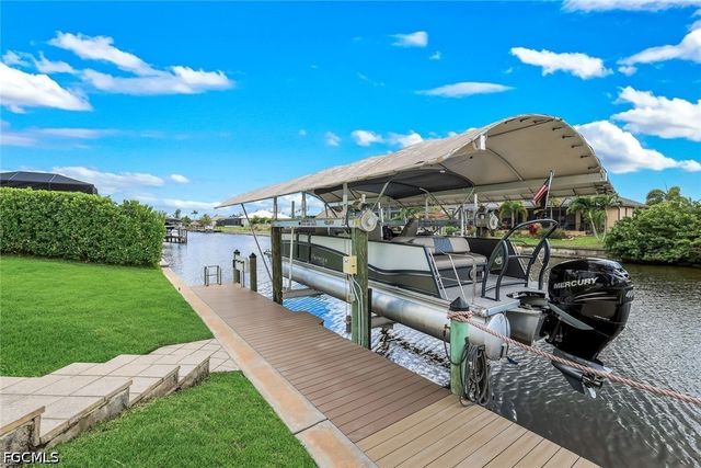 128 NW 39th AVE, Cape Coral, FL 33993