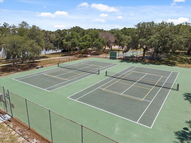 8007 COTE COURT, Orlando, FL 32836