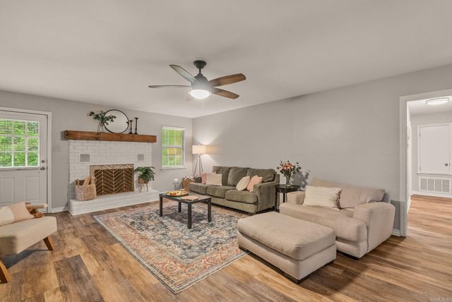 14013 High Point Drive, Little Rock, AR 72211