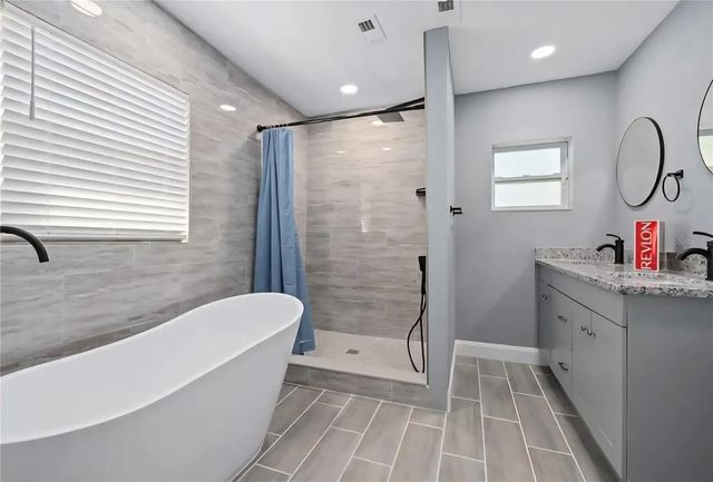 1004 N BETTY LANE, Clearwater, FL 33755