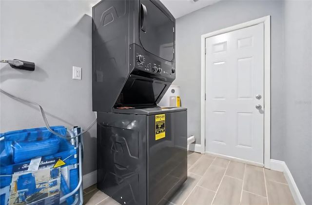 1004 N BETTY LANE, Clearwater, FL 33755