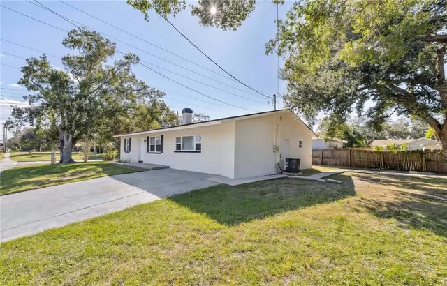 1004 N BETTY LANE, Clearwater, FL 33755