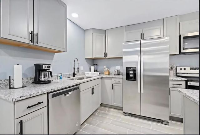 1004 N BETTY LANE, Clearwater, FL 33755