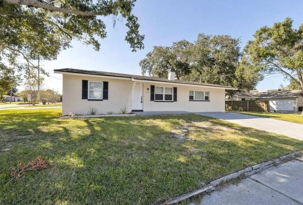 1004 N BETTY LANE, Clearwater, FL 33755