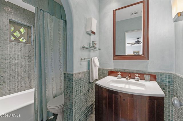 8500 N GOLF Drive, Paradise Valley, AZ 85253