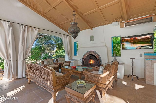 8500 N GOLF Drive, Paradise Valley, AZ 85253