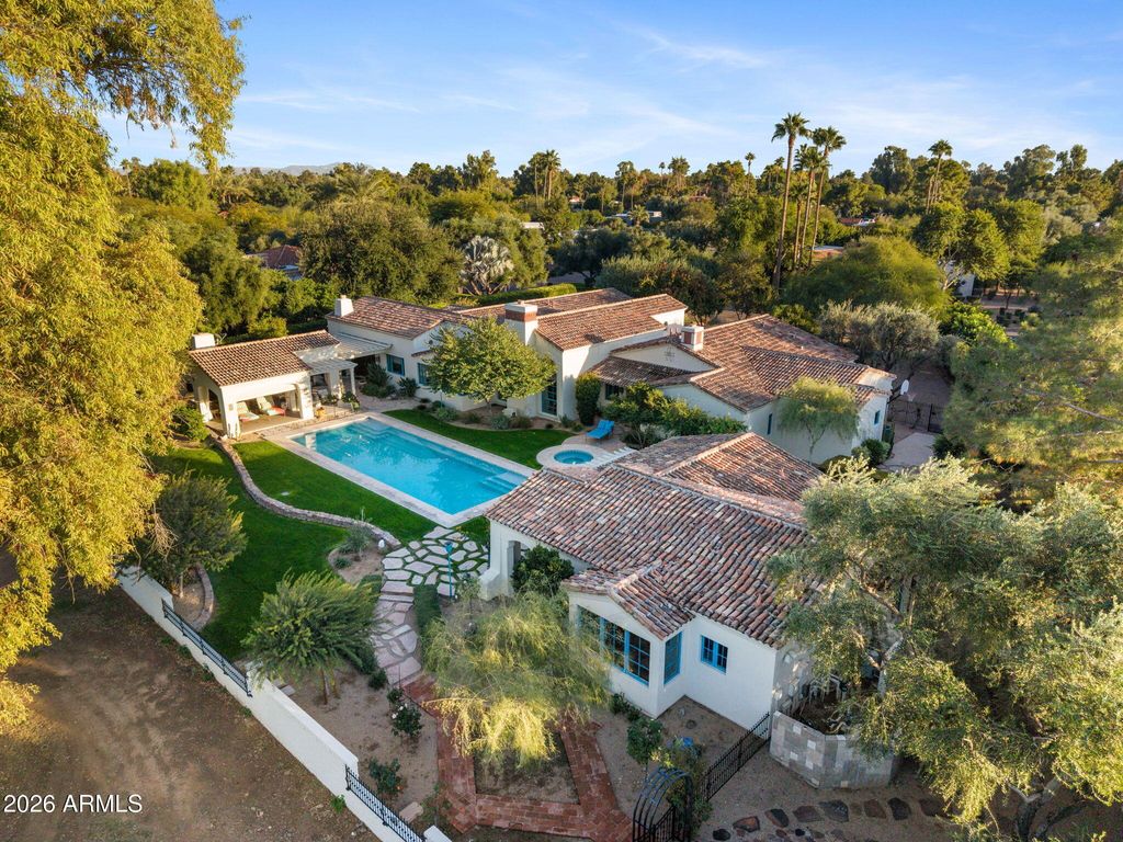 8500 N GOLF Drive, Paradise Valley, AZ 85253