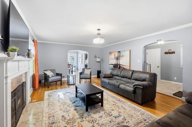 399 N Nelson Road, Columbus, OH 43219