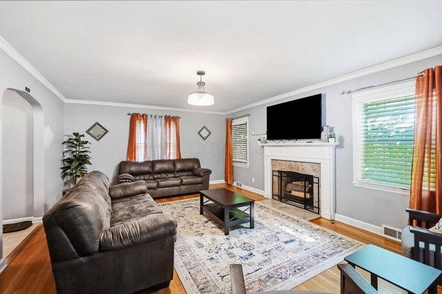 399 N Nelson Road, Columbus, OH 43219