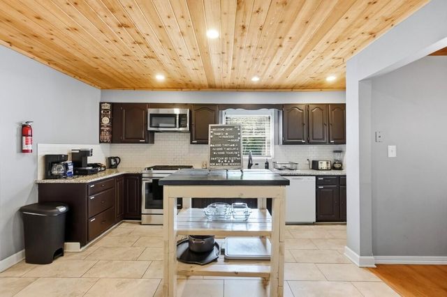 399 N Nelson Road, Columbus, OH 43219