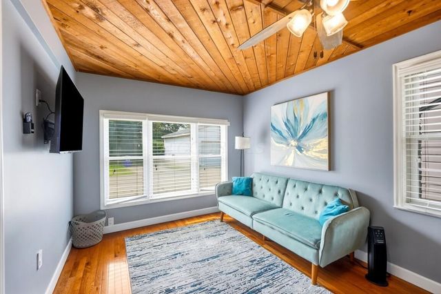 399 N Nelson Road, Columbus, OH 43219