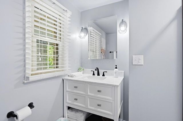 399 N Nelson Road, Columbus, OH 43219
