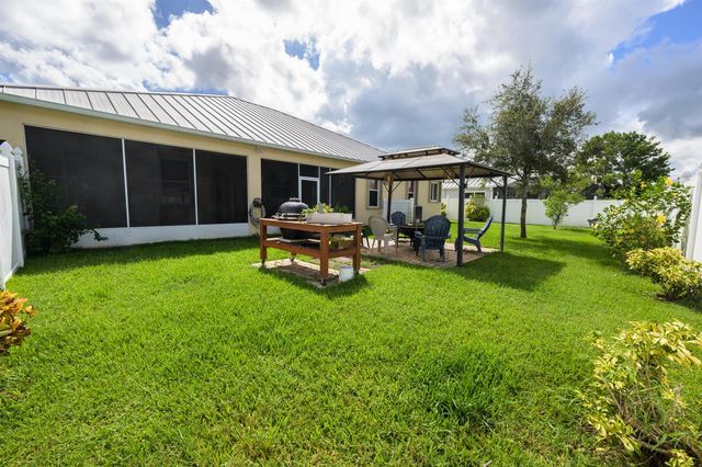 100 Salazar Lane, Sebastian, FL 32958