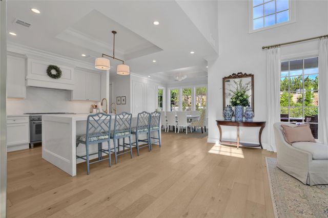 203 Black Wolf RUN, Austin, TX 78738